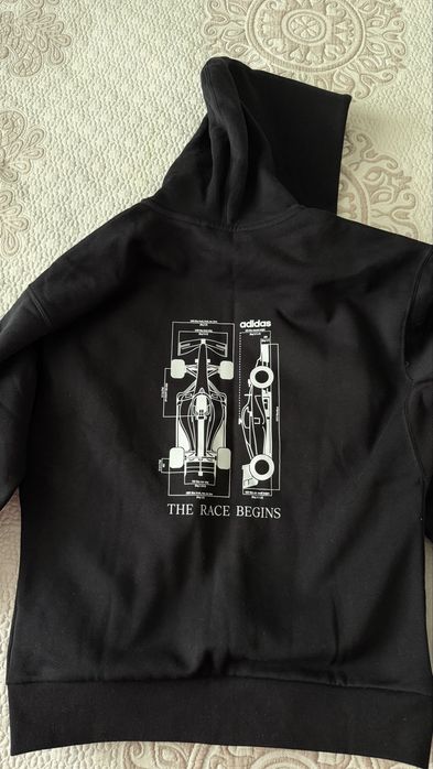 Толстовка Adidas новое