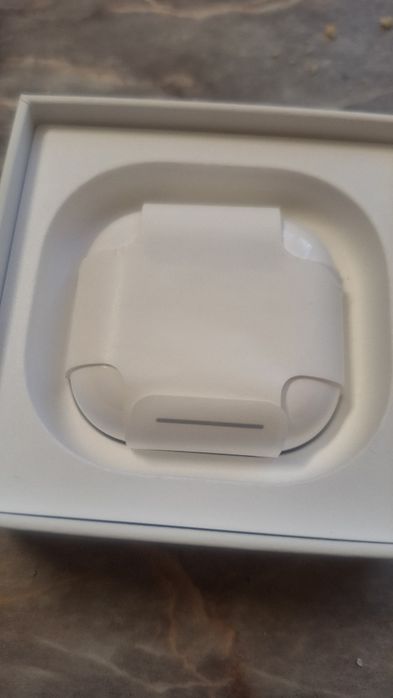 Vând căști noi Apple în cutie sigilate