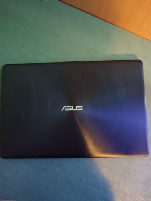Laptop asus defect
