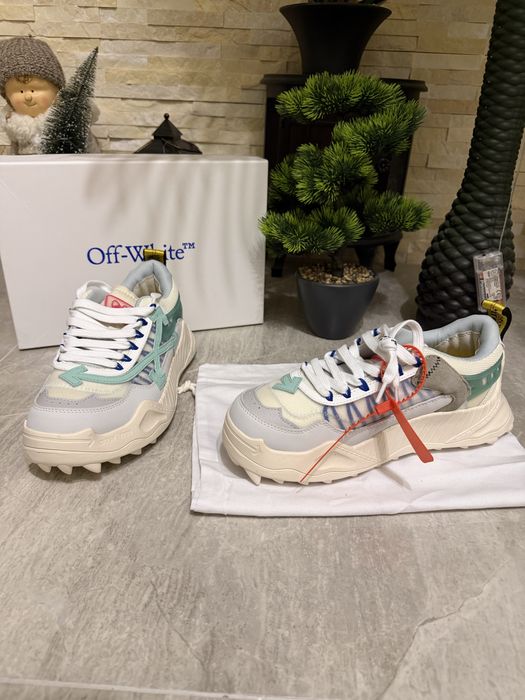 Vand Adidași Off-White ODSY-1000 albi