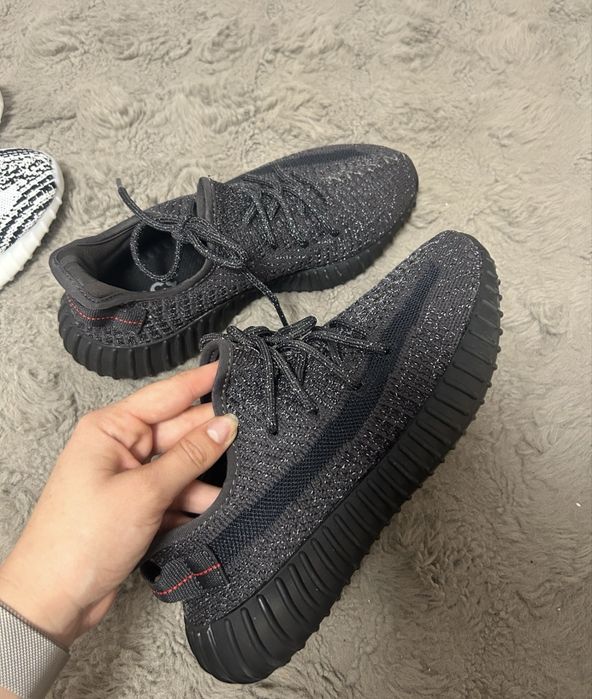 Yezzy 350 culoare gri