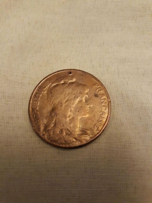 Монета старинная Франции