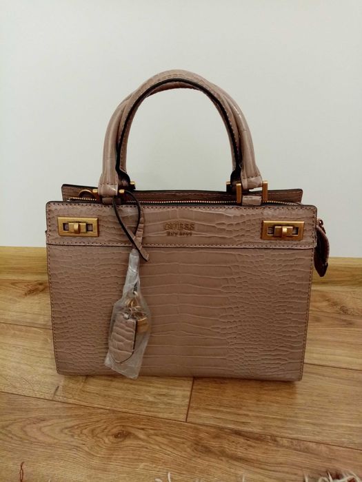 Дамска чанта Guess, цвят таупе