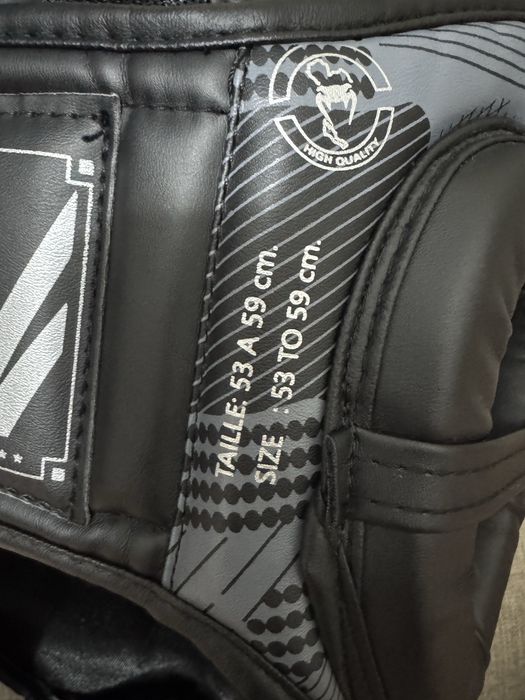 Продаю Шлем venum для боевых исскуств