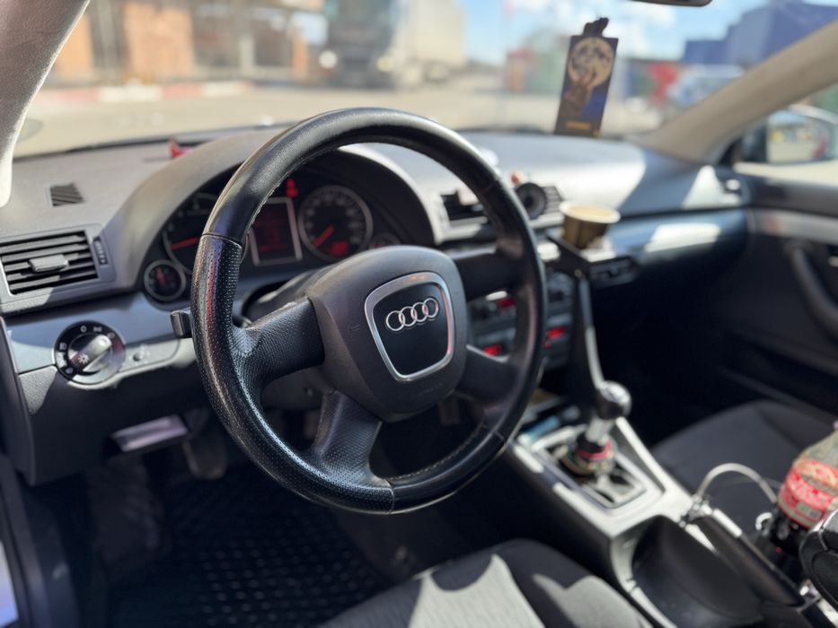 Vand Audi A4 B7 , 1.6i + GPL