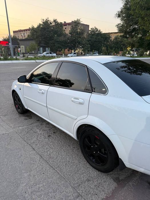 Gentra сотилади red line