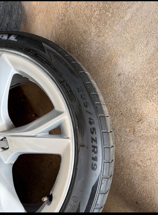 Джанти с летни гуми Audi A5 A7 235/45/19 5x112