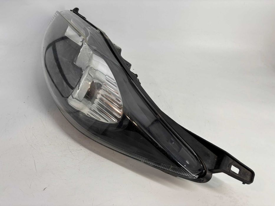 Far stanga Ford Fiesta Mk7 an 2013