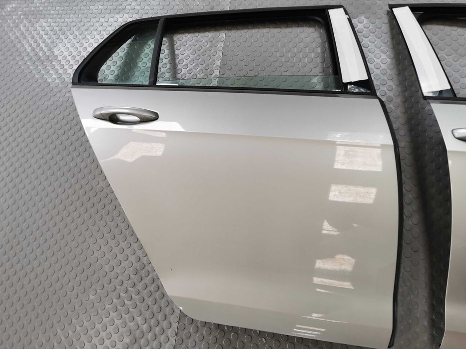portiera usa fata spate drapta stanga VW Golf 7 CXX hatchback 0km LB7W
