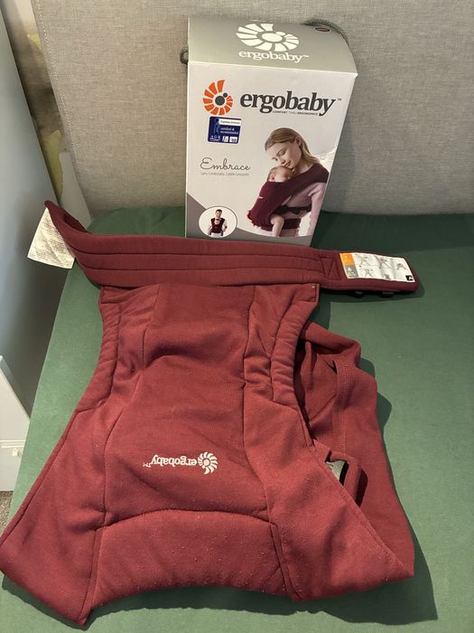 Sistem de purtare Ergobaby Embrace – Burgundy