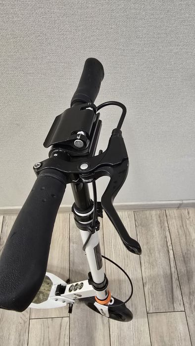 самокат модели Urban Scooter 116D