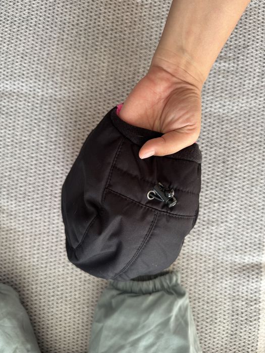 Продам шапки для девочки