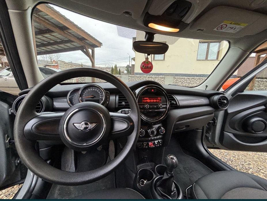 Vand Mini cooper 1.5benzina 2018
