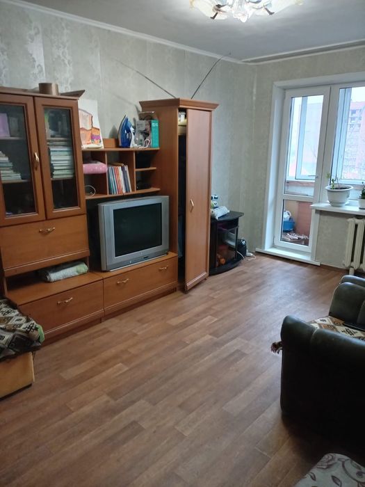 Продам 2хком квартиру район 8 школы.