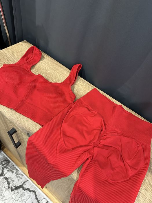 Спортен комплект