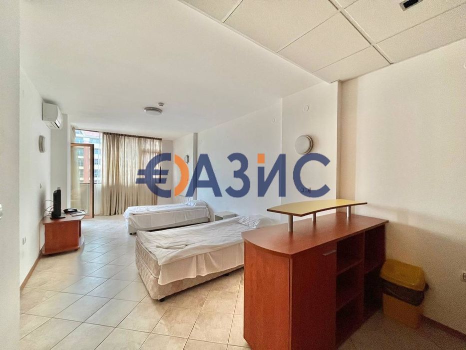 Продава се Двустаен апартамент в к.к. Слънчев бряг - 71 кв.м за 510 €/кв.м - Снимка #4