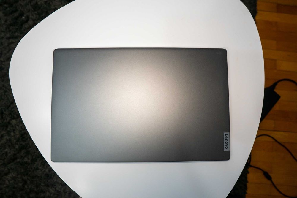 Laptop Lenovo 4K Touchscreen GTX 1560 MAX-Q, SSD, 16GB RAM
