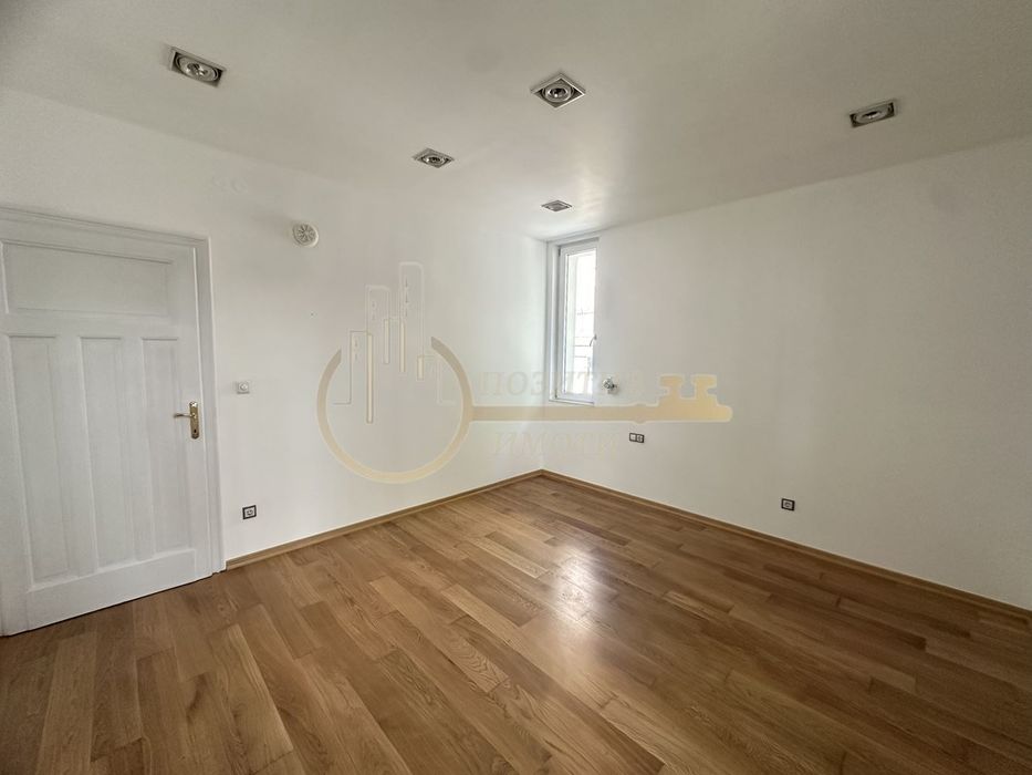 Дава се под наем Офис в София, Център - 120 кв.м за 1300 € - Снимка #6