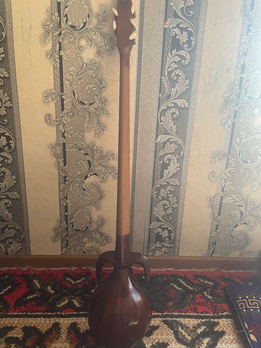 Qashqar rubob idealniy holatda