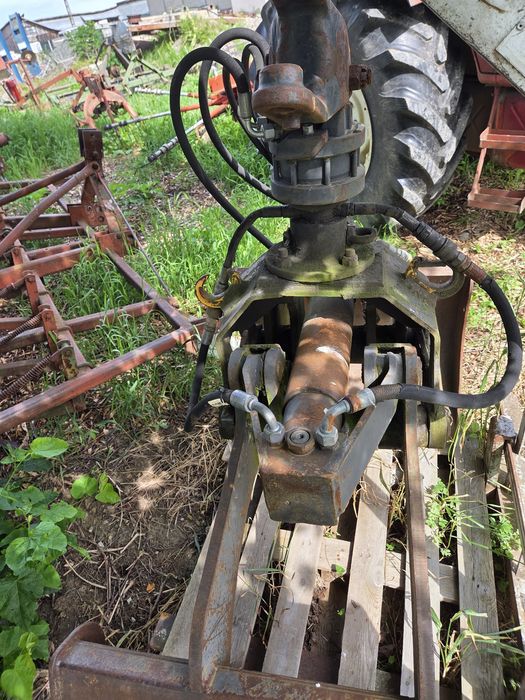 Graifer cu rotator