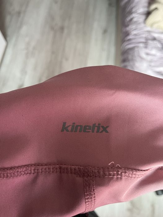 Розов клин.