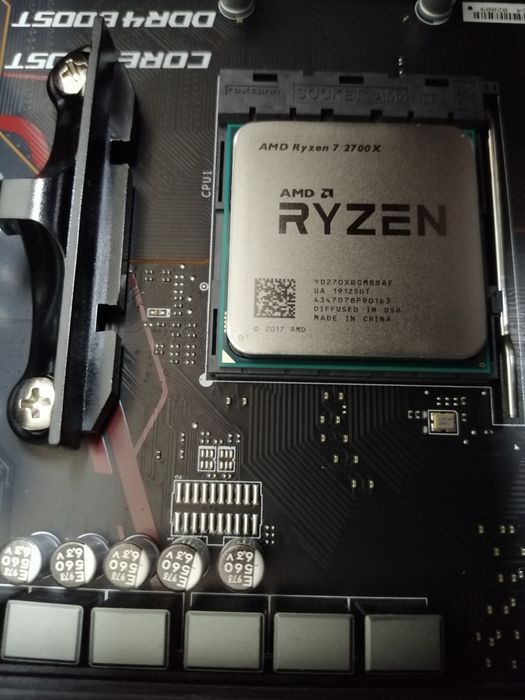 Ryzen 7 2700x процессор