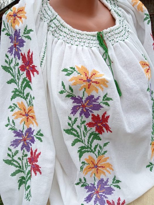 Ie cusuta 100% manual