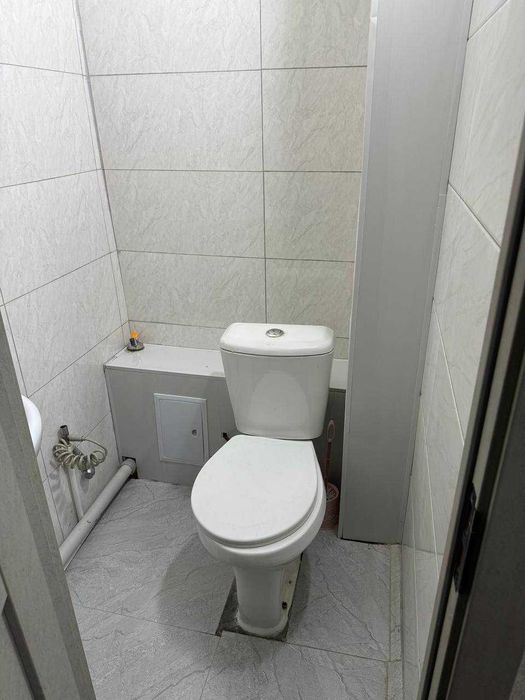 Метро Буюк Ипак Йули, Буз Базар
 Британская школа,  3 комнатная