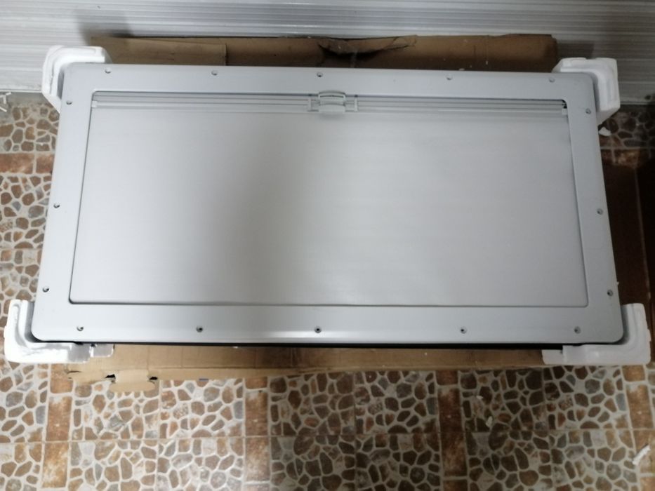 Прозорци  Dometic  за кемпер, каравана или бус , чисто нови.