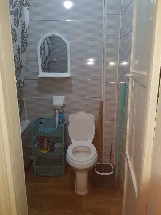 Продается 2х комнатная квартира в районе космос.