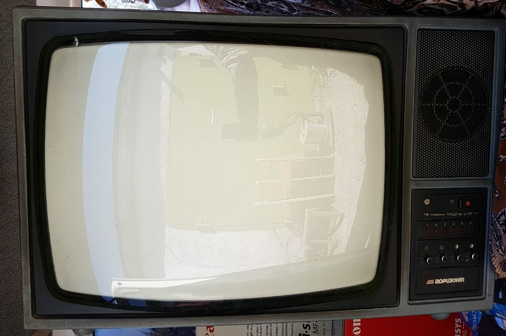 Продам телевизор