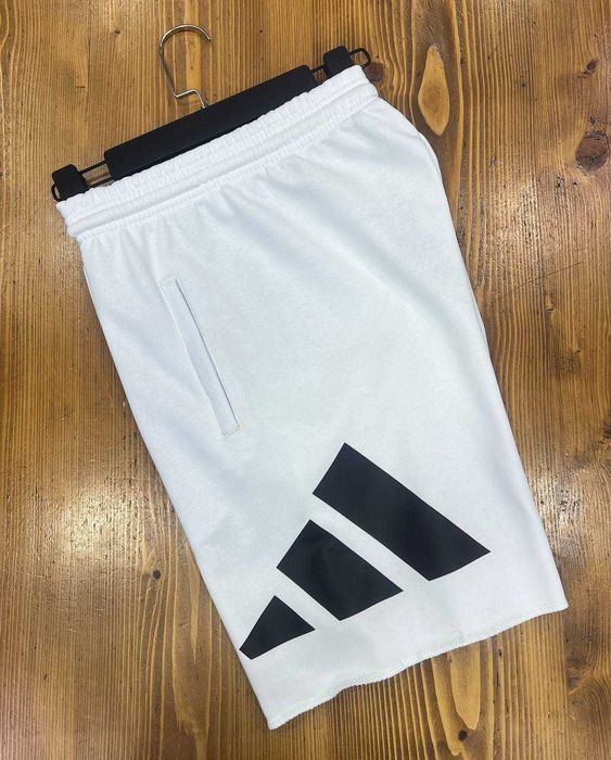 Adidas Unisex Classic Shorts