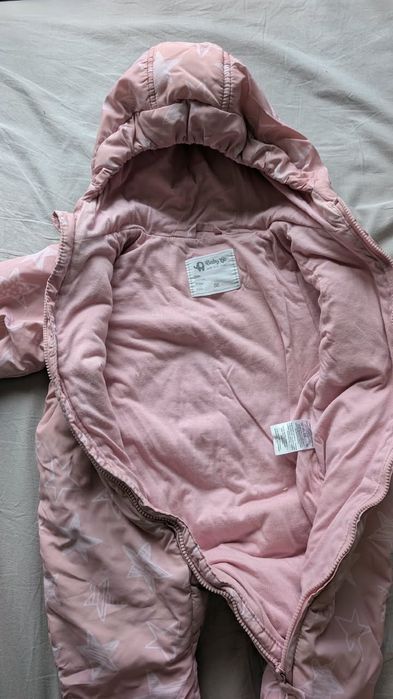 Продам комбинезоны детские