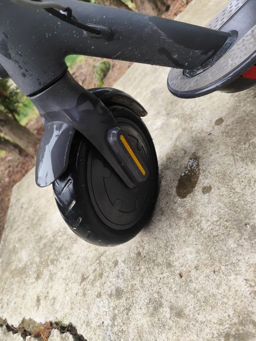 Trotineta Xiaomi essential