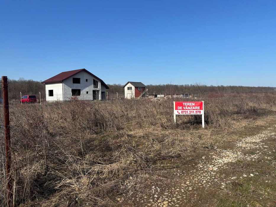 VAND Teren intravilan Malul Spart - Lângă pădure