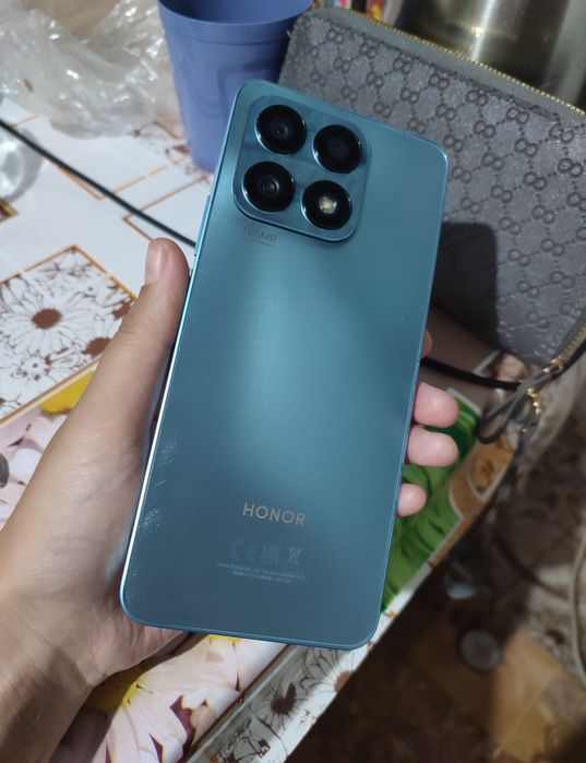 Honor x8a 6/128 продам
