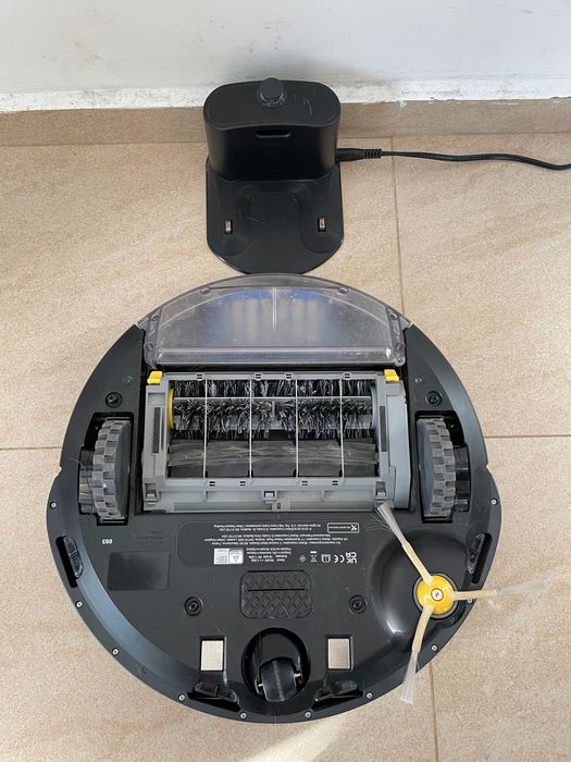 Робот iRobot Roomba 693