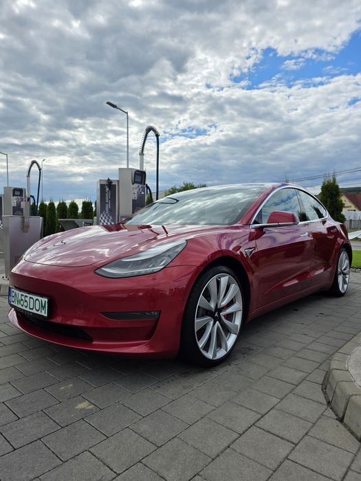 TESLA Model 3 2019 — imagine 19