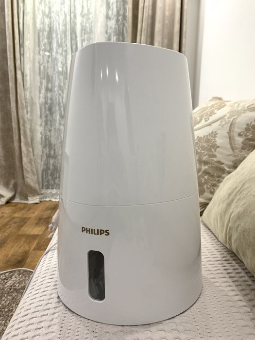 Увлажнитель воздуха Philips HU3916/10 белый
