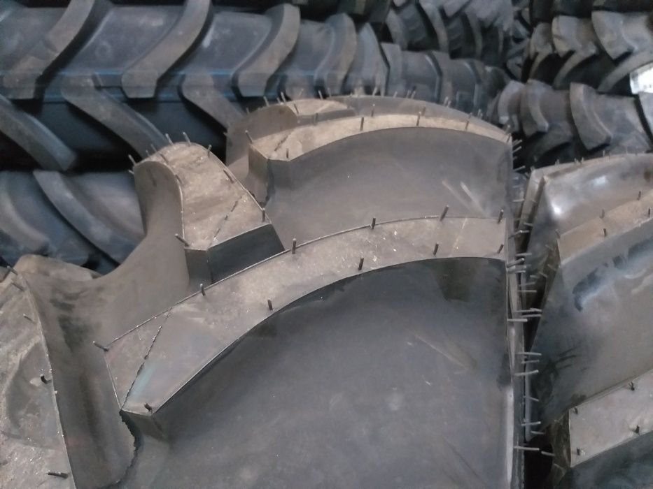 Cauciucuri OFERTA 12.4-32 MRL cu 8 pr anvelope rezistente tractor