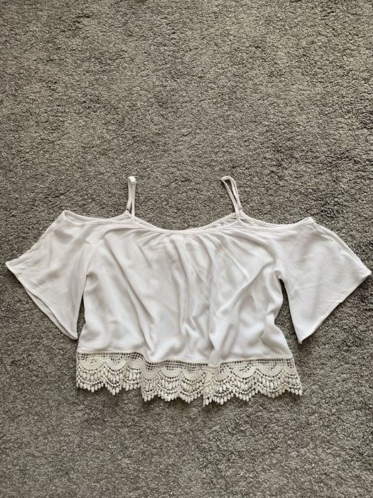 Bluza cu umerii goi H&M