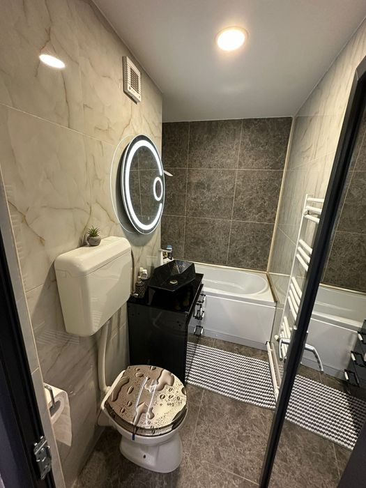 Închiriez apartament 2 camere Micro 19