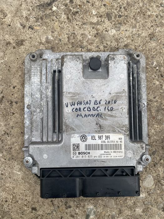 Calculator ecu motor Volkswagen Passat B6 2.0 TDI CBDC