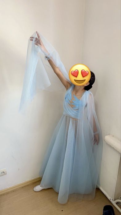 Продам платье на 11-12 лет