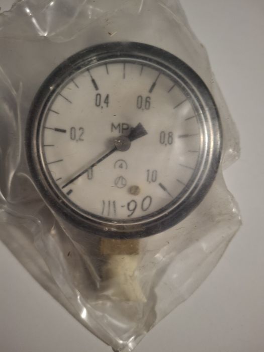 Продам монометры 1.0 1.6 2.5мПа