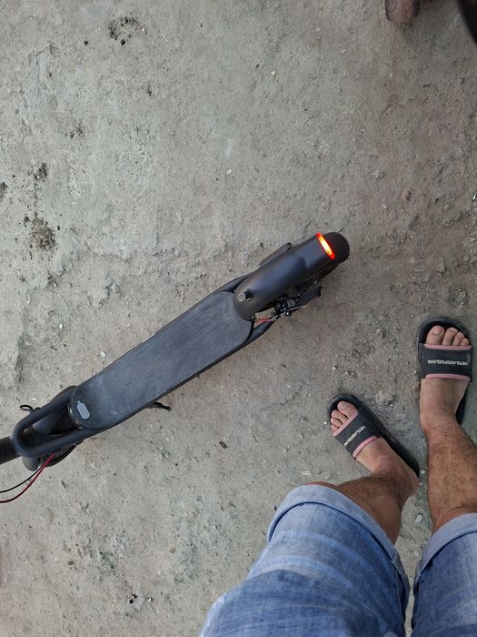 Trotineta electrica navee v40i schimb cu iphone