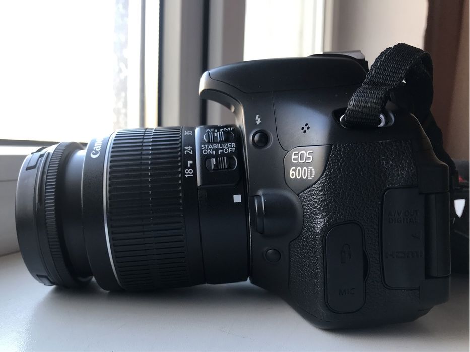 Фотоаппарат Canon EOS 600D