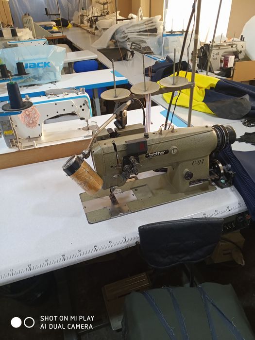 2х игольная швейная машина