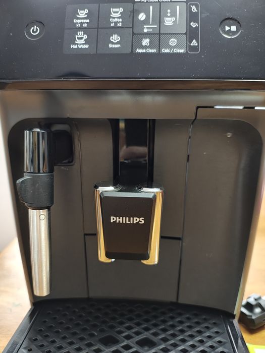 Кафе автомат/Кафемашина Phillips series EP 1224
