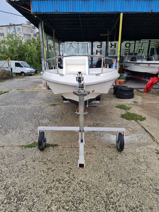 Лодка-морска регистрирана 5 мили